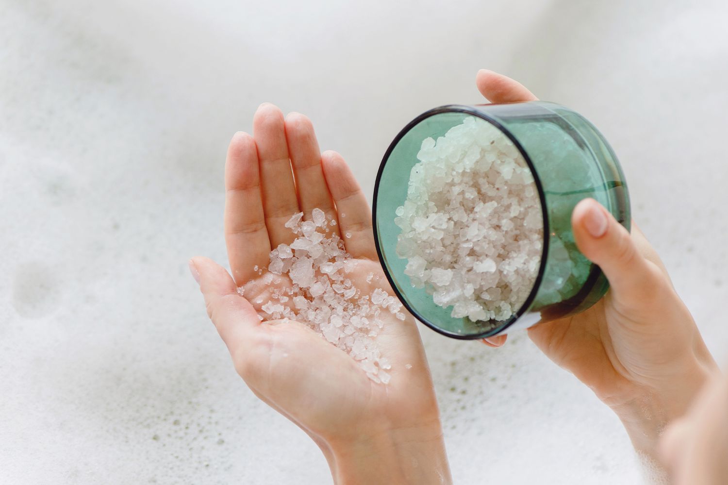 Learn to Make Handmade Bathtub Salts